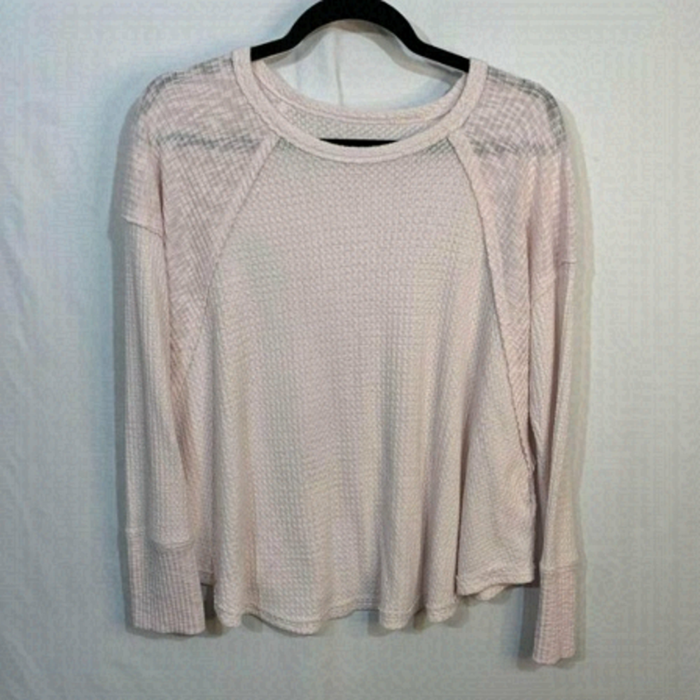WOMAN’S swing Henley top with dropped shoulder. Soft pink. Size large. Gorgeous!
